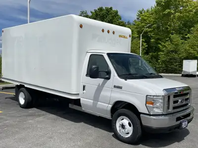 Purpose-built for upfitting and commercial-grade hauling this 2019 E-450 Cutaway Cube Van with the V...