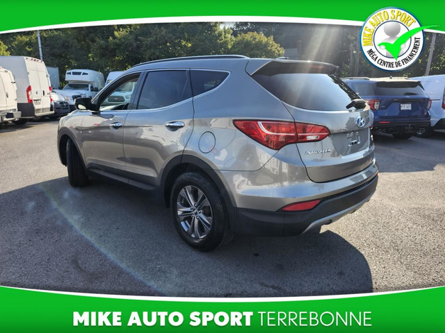Hyundai Santa Fe Sport 2.4L Luxury 4 portes TI 2015 à vendre dans Autos et camions  à Laval/Rive Nord - Image 4