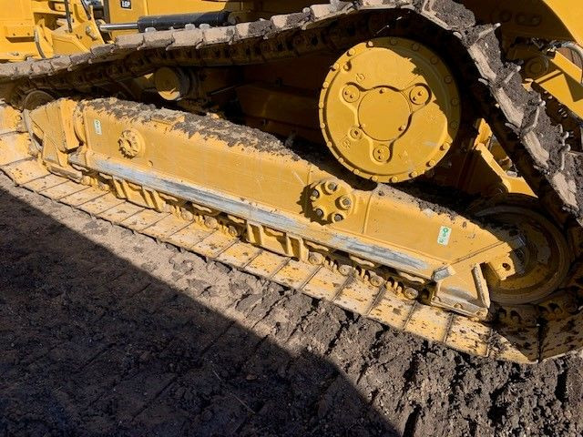 2022 CAT D6 LGP Dozer CAT 3 year / 5000 hr PT & Hyd. Warranty! in Heavy Equipment in Calgary - Image 3