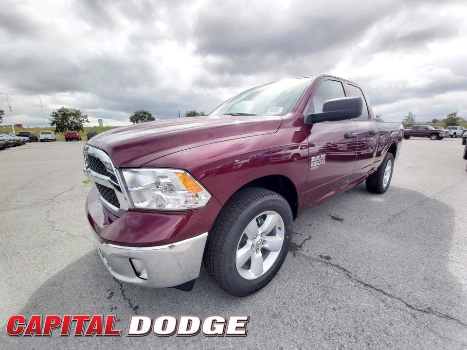 2022 Ram 1500 Classic SXT PLUS