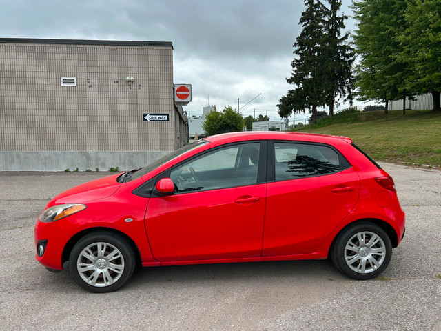 2012 Mazda 2 GX in Cars & Trucks in Markham / York Region - Image 2