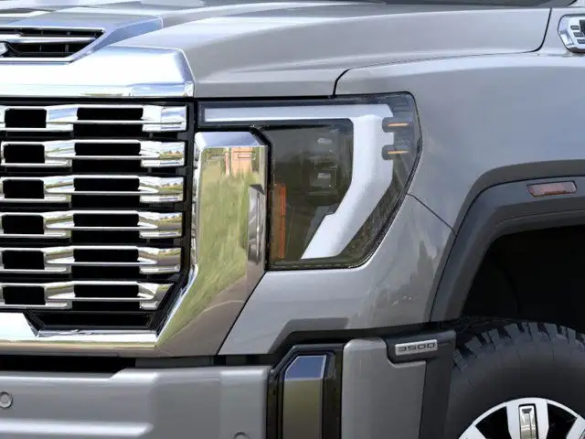 2025 GMC Sierra 3500HD Denali in Cars & Trucks in Strathcona County - Image 11