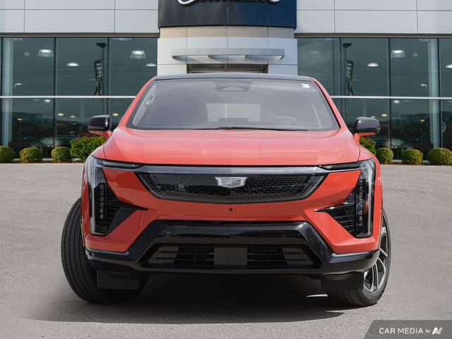 2025 Cadillac OPTIQ Sport in Cars & Trucks in London - Image 2
