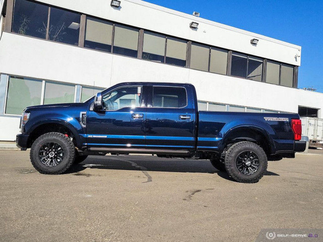 2022 Ford F-350 Super Duty Platinum Tremor 