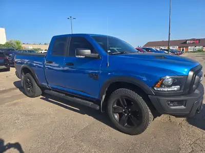 Conquer the Canadian Terrain with the 2023 Ram 1500 Classic SLT: One Owner, Warlock Package, Sunroof...