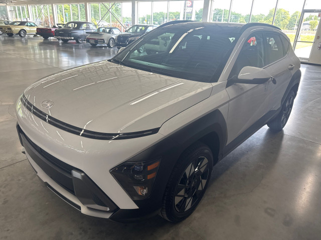 2024 Hyundai Kona Preferred trend package AWD TOIT OUVRANT SIÈGE in Cars & Trucks in Saint-Jean-sur-Richelieu - Image 4