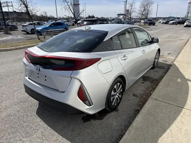2021 TOYOTA PRIUS PRIME PRIUS PRIME 2021 | BASE | CARPLAY | BANC in Cars & Trucks in Laval / North Shore - Image 4