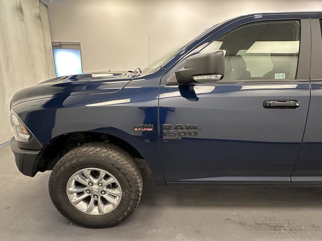 2023 RAM 1500 Classic SLT 5.7L Hemi - Bucket Seats - Alpine S... in Cars & Trucks in Lethbridge - Image 2