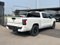 2023 NISSAN FRONTIER CREW CAB SV LONG BOX 4X4 - BOXLINER FEATURES INCLUDE - - Cloth Interior - Power... (image 4)