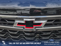 Um 2022 Chevrolet Silverado 1500 ZR2 4WD 10-Speed Automatic EcoTec3 6.2L V810-Speed Automatic, 4WD,... (image 8)
