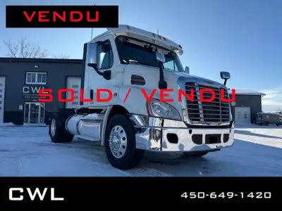FREIGHTLINER CASCADIA 2011 6 ROUES MOTEUR(ENGINE) DD13 DETROIT 410HP MILLEAGE : 466080KM TRANSMISSIO...