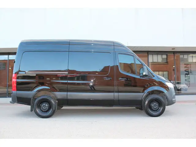 2020 Mercedes-Benz Sprinter Cargo Van 144\" - \"HIGH ROOF\" - \" in Cars & Trucks in City of Toronto - Image 27