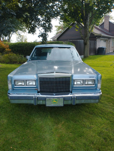 1988 Lincoln Town Car