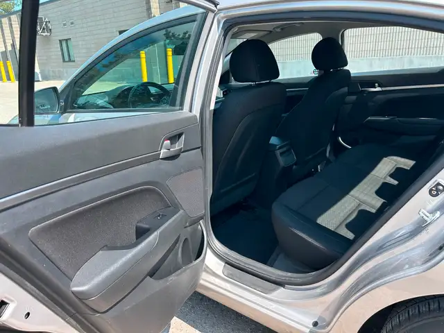 2020 Hyundai Elantra Preferred in Cars & Trucks in Markham / York Region - Image 13