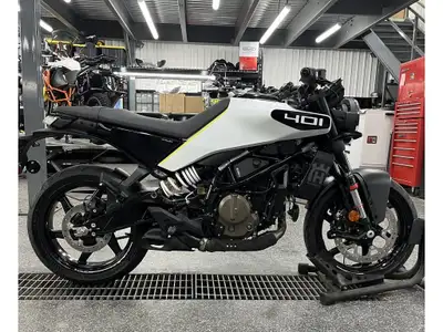 2024 Husqvarna VITPILEN 401 B.D. Les photos peuvent être à titre indicatif et sans inscription. Les...