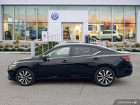 This Nissan Sentra boasts a Regular Unleaded I-4 2.0 L/122 engine powering this Variable transmissio... (image 1)