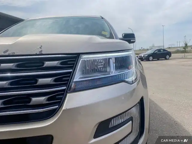 2017 Ford Explorer XLT | AWD | Remote Start | Back Up Cam in Cars & Trucks in Saskatoon - Image 13