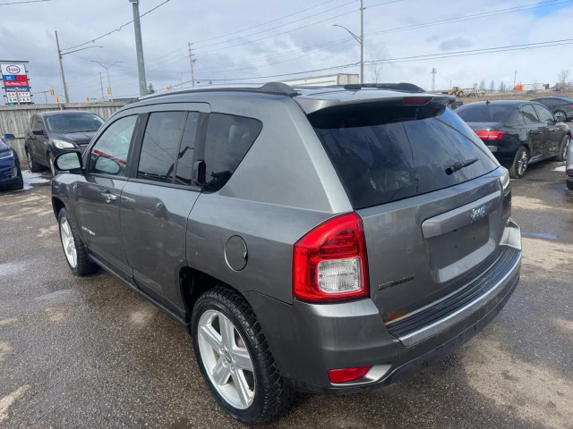 2013 Jeep Compass AS IS, Limited, RUNS GOOD, AWD in Cars & Trucks in London - Image 3