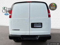 - PREVIOUS DAILY RENTAL - - ACCIDENT FREE - LEATHER SEATS - BACK UP CAMERA Come see this 2023 Chevro... (image 4)