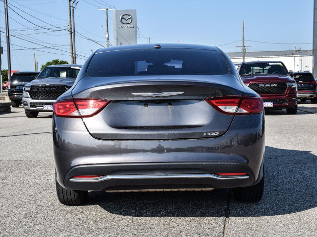 2015 Chrysler 200 in Cars & Trucks in Chatham-Kent - Image 3