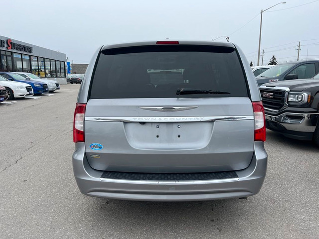  2013 Chrysler Town & Country Touring ~Backup Camera ~Power Seat in Cars & Trucks in Barrie - Image 4