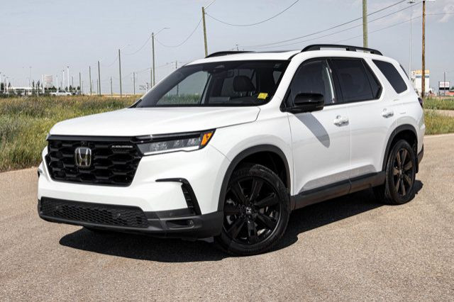2025 Honda Pilot BLACK EDITION 4X4 LEATHER SUNROOF in Cars & Trucks in Strathcona County