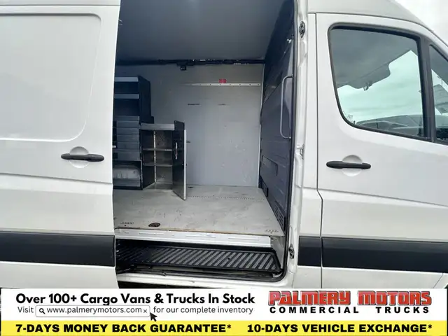 2017 Mercedes-Benz Sprinter 2500 144" HIGH ROOF 4X4 +LOW RANGE dans Autos et camions dans Région de Mississauga/Peel - Image 21