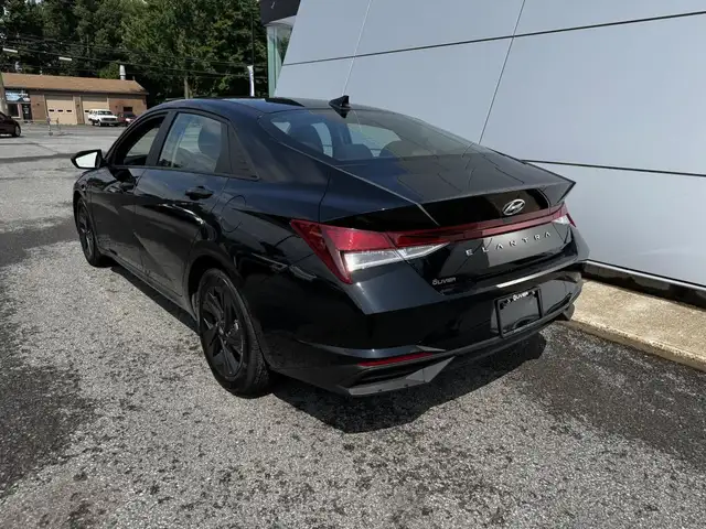Hyundai Elantra Preferred Sièges & Volant Chauffant Carplay Mags in Cars & Trucks in Trois-Rivières - Image 8