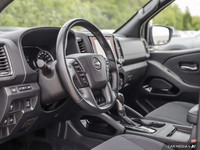 4WD, Black Exterior Badging, Black Outside Mirrors, Lower Fascia & Grille, Full Tank of Fuel & Floor... (image 8)