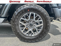 2025 JEEP WRANGLER SAHARA 4X4 Black Black Interior with Cloth Low Back Bucket Seats 3.6L V6 Engine -... (image 5)