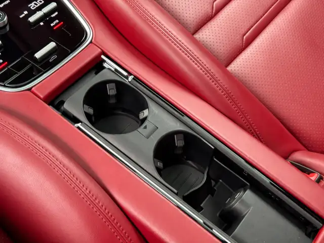 2020 Porsche Panamera 10 YEAR EDITION | NO ACCIDENT | SOFT CLOSE in Cars & Trucks in City of Toronto - Image 43