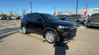 EXECUTIVE CROSSTOWN DEMO! This 2024 JEEP COMPASS LATITUDE 4X4 has the following options Premium Clot... (image 1)