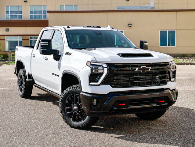 2025 Chevrolet Silverado 3500HD LTZ in Cars & Trucks in Strathcona County - Image 2