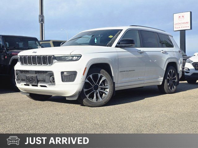 2022 Jeep Grand Cherokee L Overland in Cars & Trucks in Grande Prairie