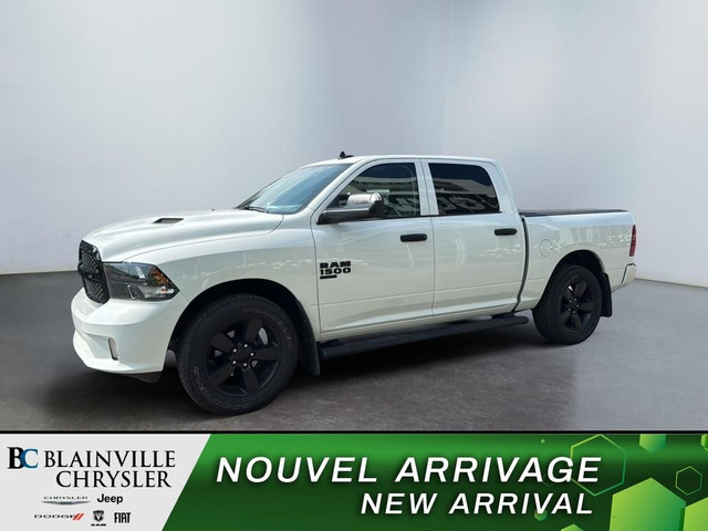 2022 Ram 1500 Classic EXPRESS CREW CAB UCONNECT BLUETOOTH BOITE  in Cars & Trucks in Laval / North Shore
