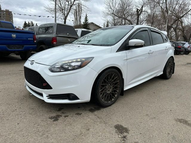 2014 FORD FOCUS ST HATCHBACK 2.0L accident free fully loaded in Cars & Trucks in Edmonton - Image 3