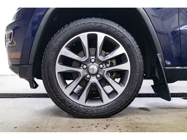2018 Jeep Grand Cherokee 4x4 Limited Leather Nav BCam in Cars & Trucks in Red Deer - Image 27