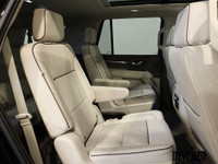 2024 GMC Yukon Denali 4WD Diesel Duramax 3.0, Onyx Black on Beige Teak/Light Sjhale Leather, 7 Passe... (image 9)