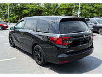 Certified. 2023 Honda Odyssey Black Edition Crystal Black Pearl V6 FWD 10-Speed Automatic APPLE CAR... (image 5)