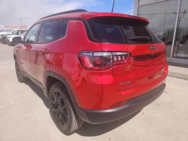2025 Jeep Compass Altitude | 2.0L I4 TURBO | 207 KM! | SUN AND in Cars & Trucks in Calgary - Image 3