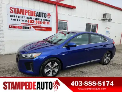 This Hyundai Ioniq Electric boasts a Electric engine powering this Automatic transmission. Options:...