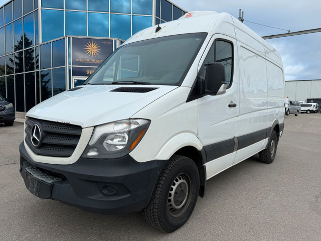 2017 Mercedes-Benz Sprinter Cargo Van Mercedes Sprinter- REEFER in Cars & Trucks in Oakville / Halton Region