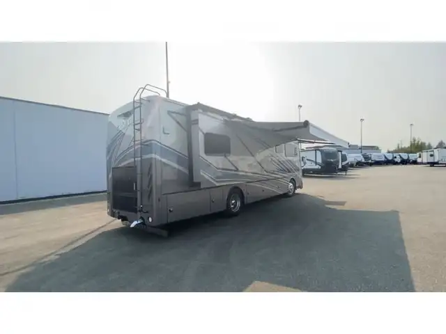 2023 Thor Motor Coach Aria 3401 in RVs & Motorhomes in Abbotsford - Image 5