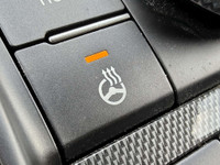 LOW KMS! AWD, EXTRA CLEAN INSIDE AND OUT, GPS/NAVIGATION, BACKUP CAMERA, HEATED SEATS, HEATED STEERI... (image 5)