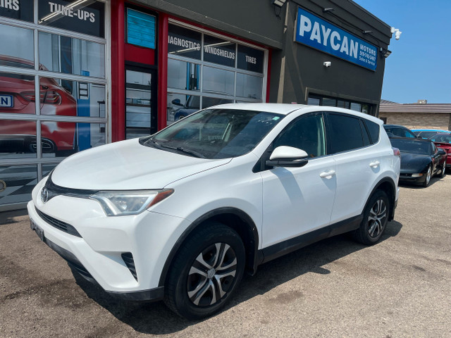 2016 Toyota RAV4 LE in Cars & Trucks in Kitchener / Waterloo