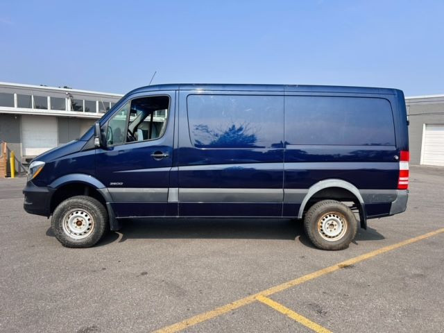 2016 MERCEDES-BENZ SPRINTER 2500 !!! 4X4 !!! 2500 in Cars & Trucks in City of Toronto - Image 4
