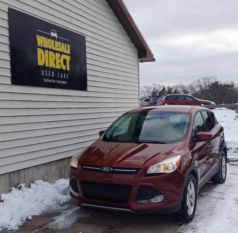 2014 Ford Escape LOW-KM 4x4 SUV with Camera, Heated Seats, Bluet