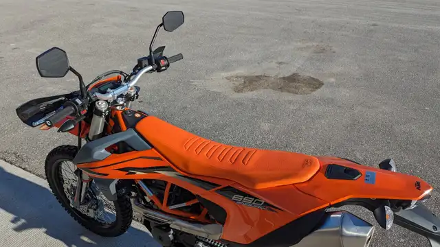 2024 KTM 690 Enduro R - Mar/Apr Promo! in Street, Cruisers & Choppers in Norfolk County - Image 14