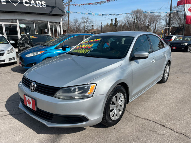 2014 Volkswagen Jetta Sedan Trendline+ 2.0L AUTO HEAT SEATS NICE in Cars & Trucks in City of Toronto