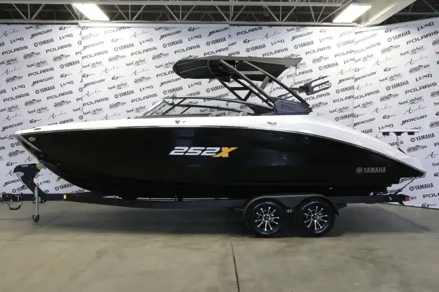 2023 Yamaha 252XE BATEAU À JET in Powerboats & Motorboats in Ottawa - Image 3